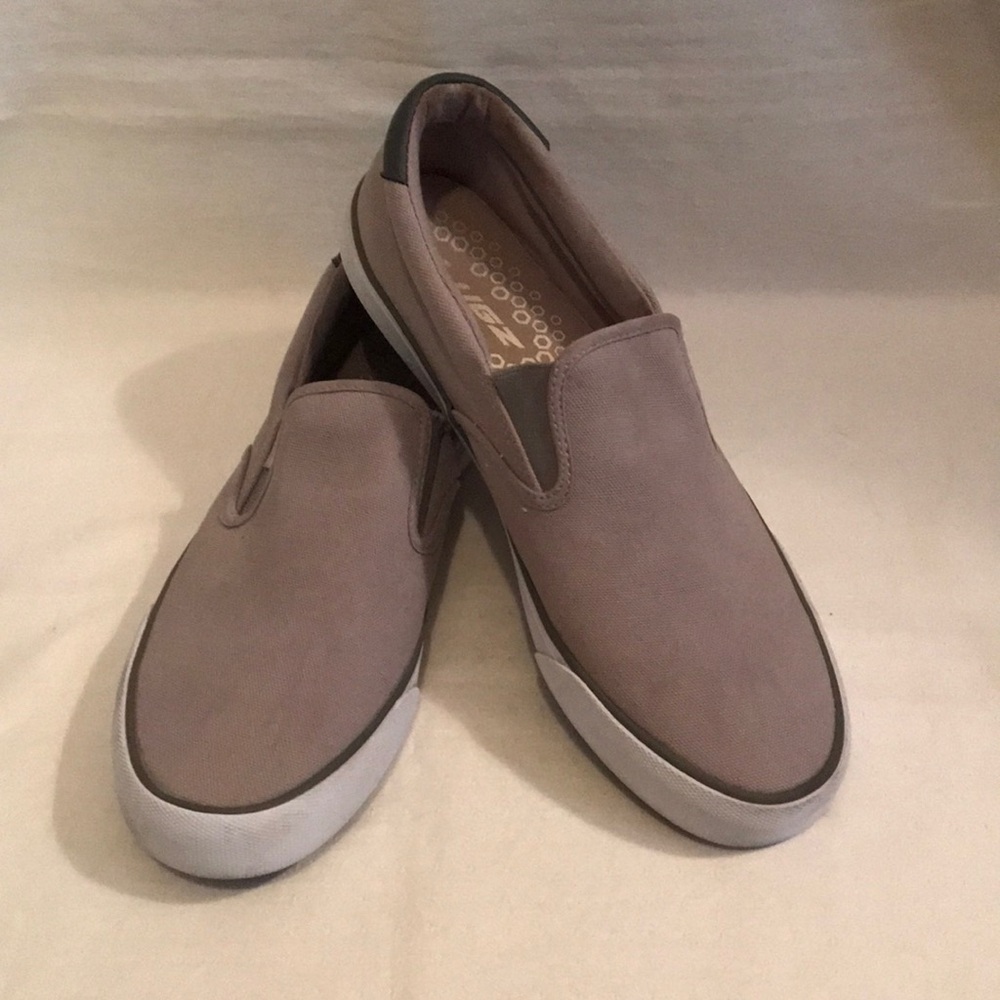 LUGZ MCLPRC-0435 Clipper Slip-On’s Alloy/ Charcoal/White Mens Size 10.5